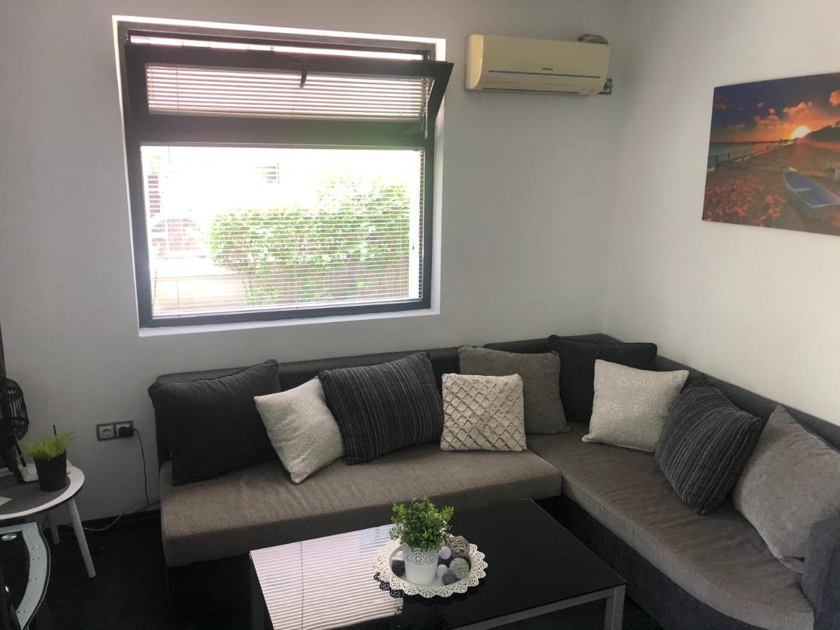 Sarafovo Beach Apartment Mit Terrasse Burgas Exterior photo